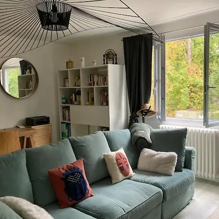 Apartment Elegant Et Lumineux Familial Dans Un Ecrin De Verdure Proche Versailles Et Paris, Avec Parking